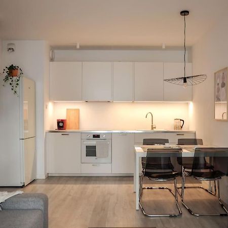 Platinum Jaglana Apartment - Wyspa Spichrzow グダニスク エクステリア 写真
