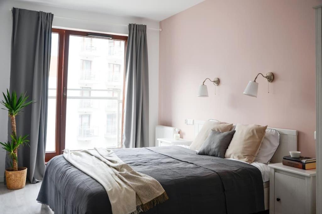 Platinum Jaglana Apartment - Wyspa Spichrzow グダニスク エクステリア 写真