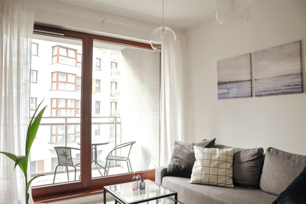 Platinum Jaglana Apartment - Wyspa Spichrzow グダニスク エクステリア 写真